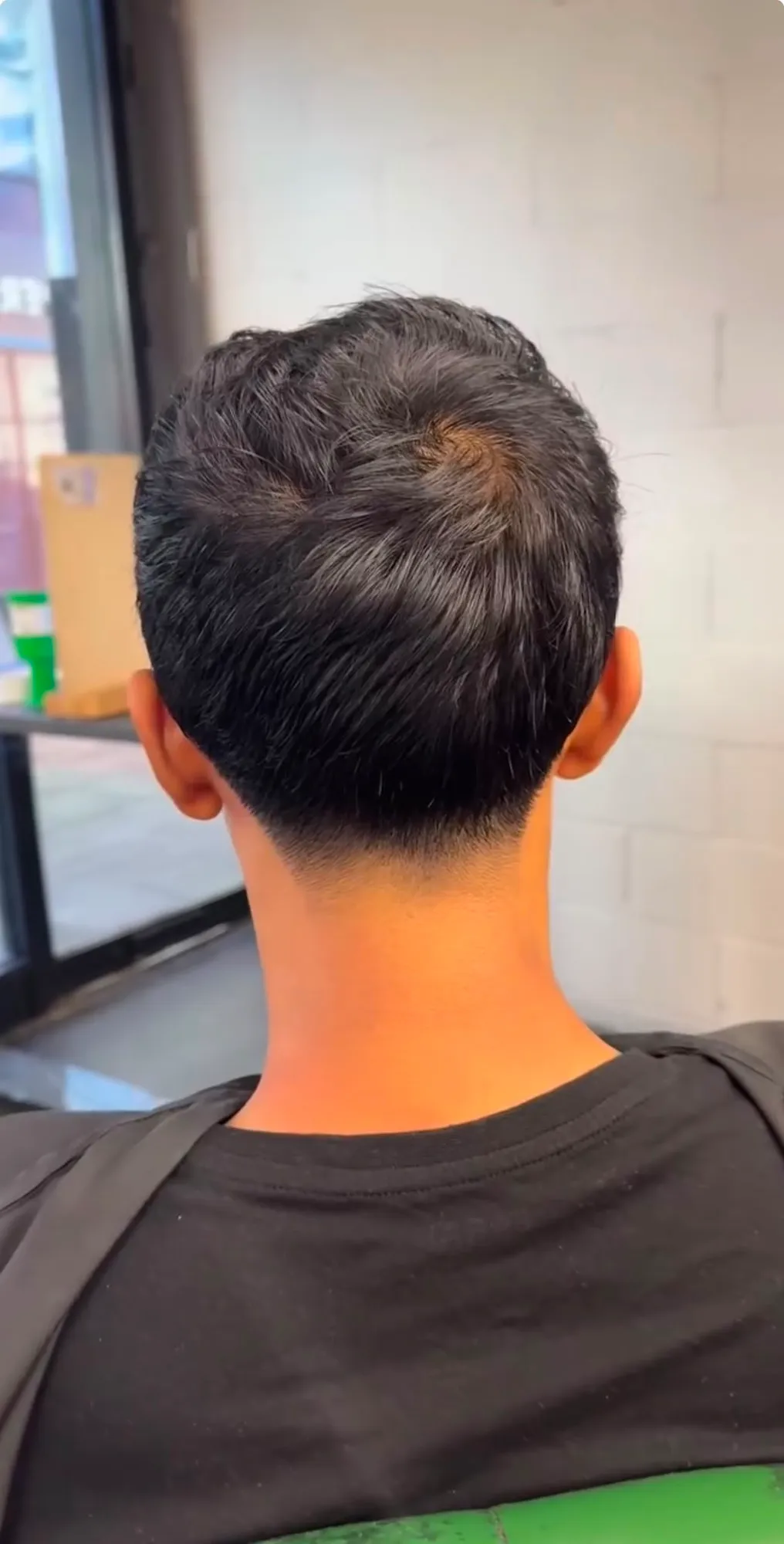 Men's taper cut, back view